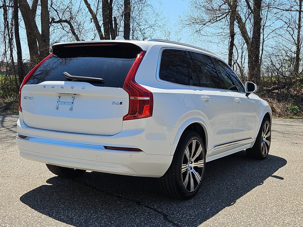 Used 2025 Volvo XC90 B6 Plus w/ Protection Package Premier AWD/4WD image 7