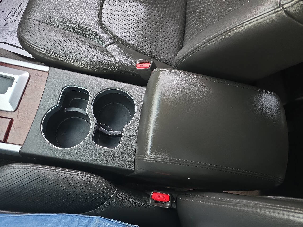 Used 2011 Nissan Pathfinder LE w/ Navigation Pkg image 23