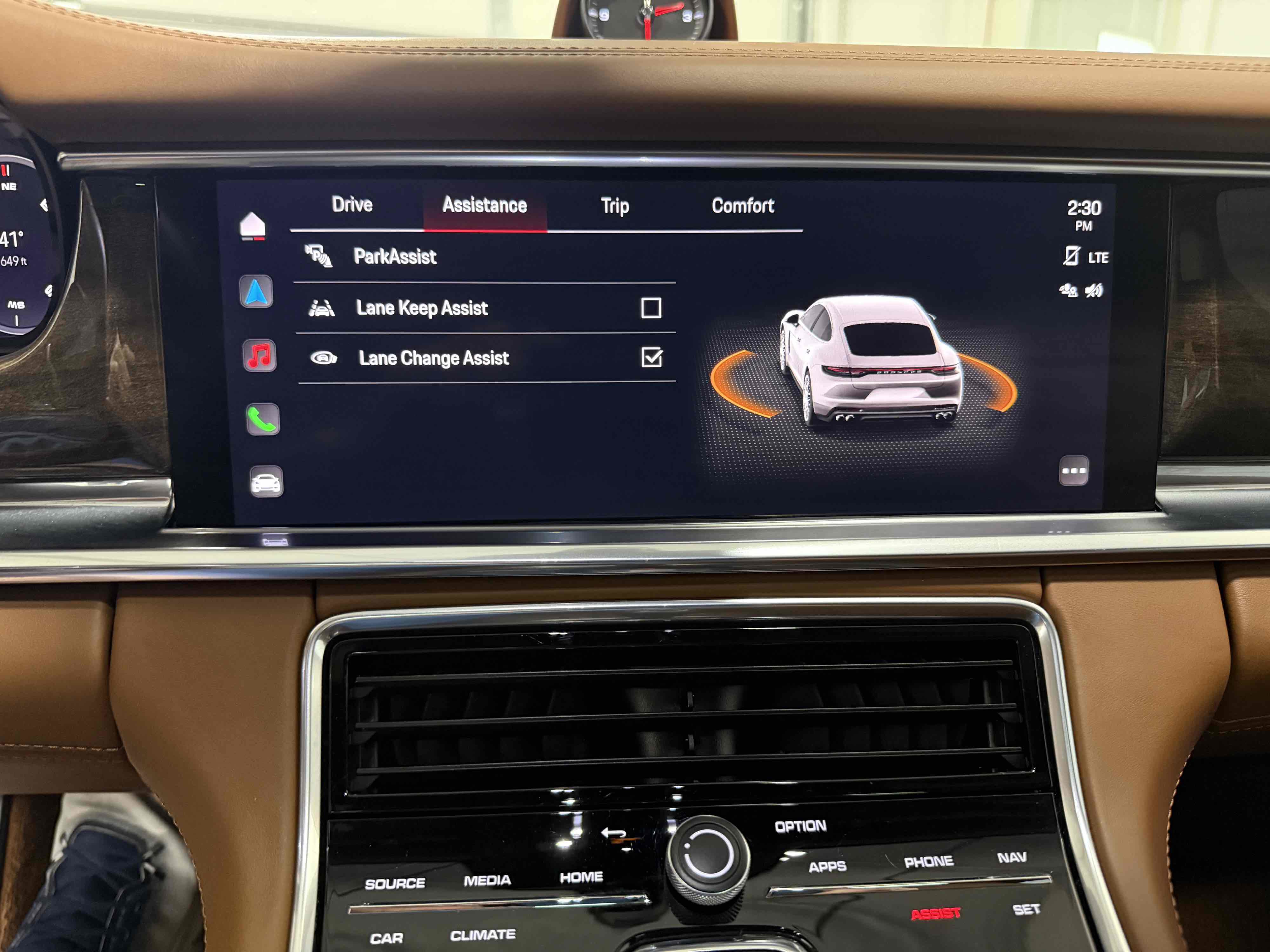 Used 2022 Porsche Panamera Platinum Edition RWD image 18