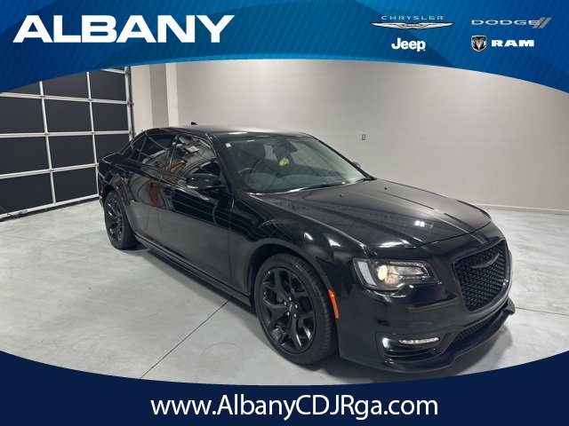 Used 2022 Chrysler 300 Touring L