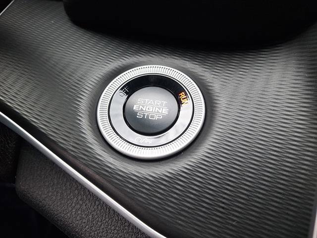 New 2025 Jeep Grand Cherokee Altitude image 19