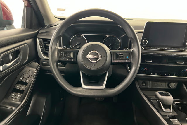 Used 2024 Nissan Rogue SV AWD/4WD image 12