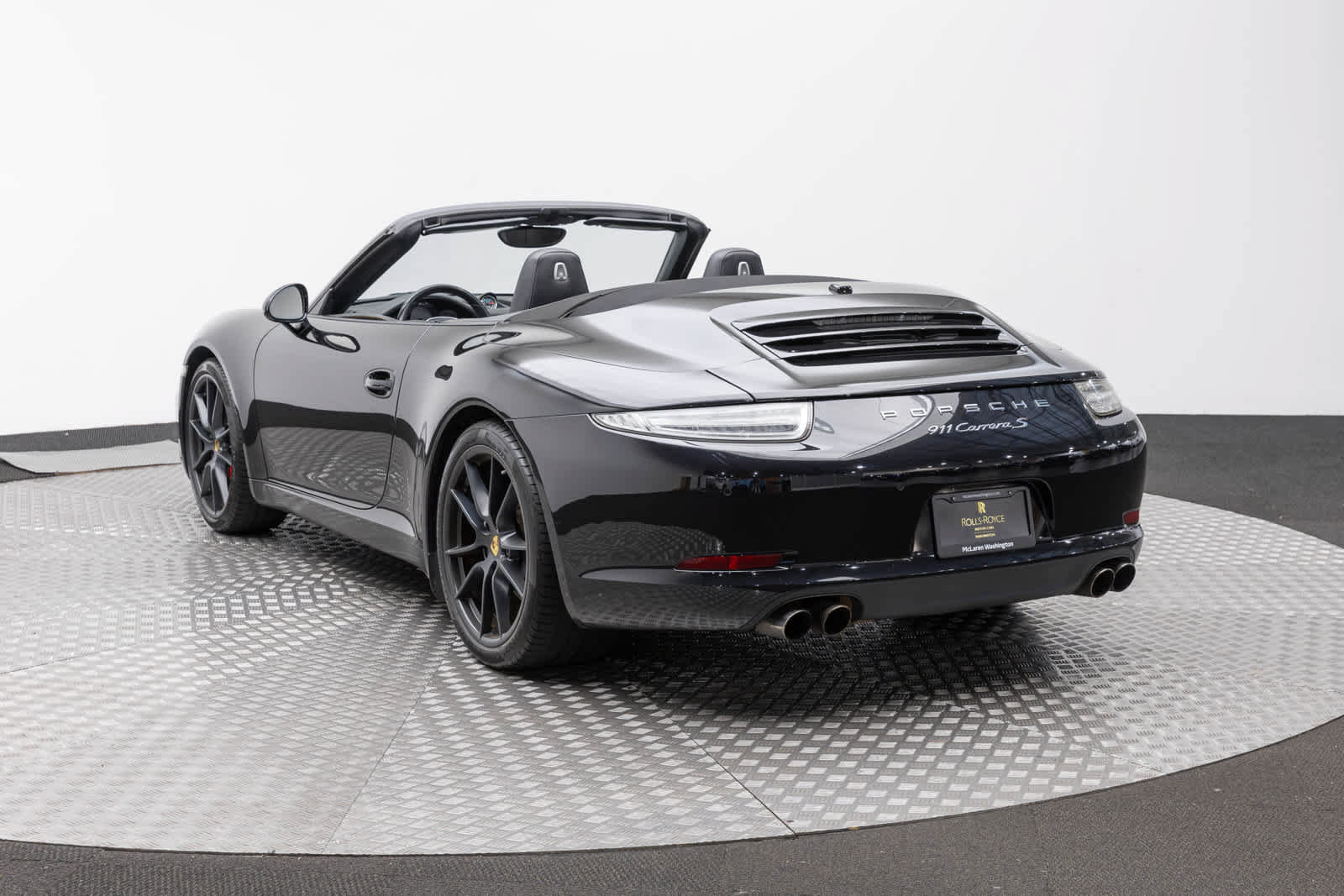 Used 2016 Porsche 911 Carrera S RWD image 4