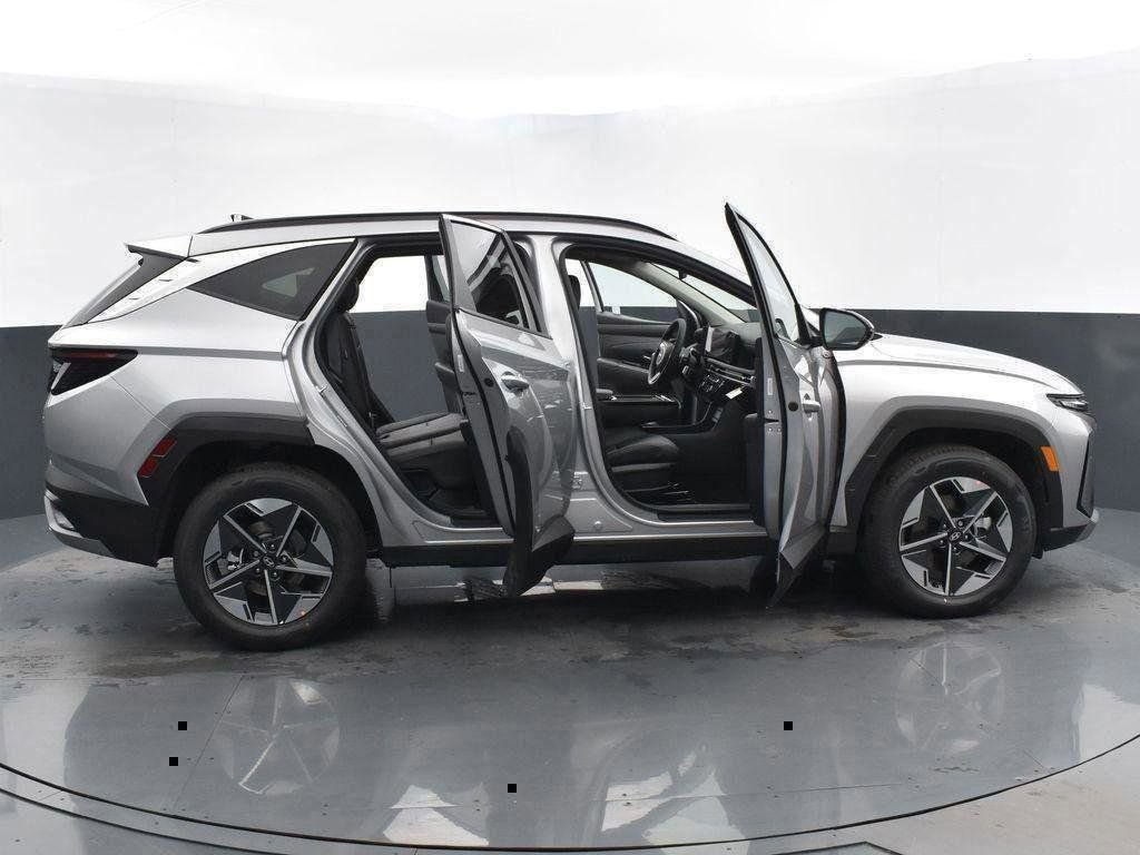 New 2025 Hyundai Tucson SEL image 28