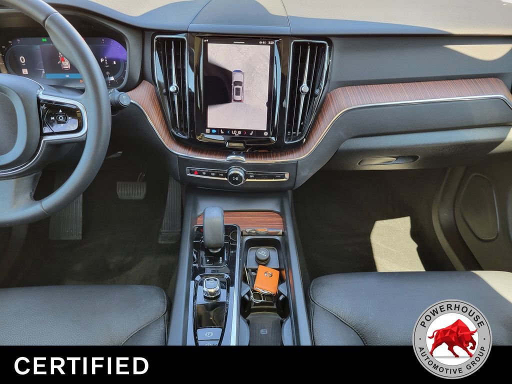 Used 2024 Volvo XC60 B5 Plus image 21