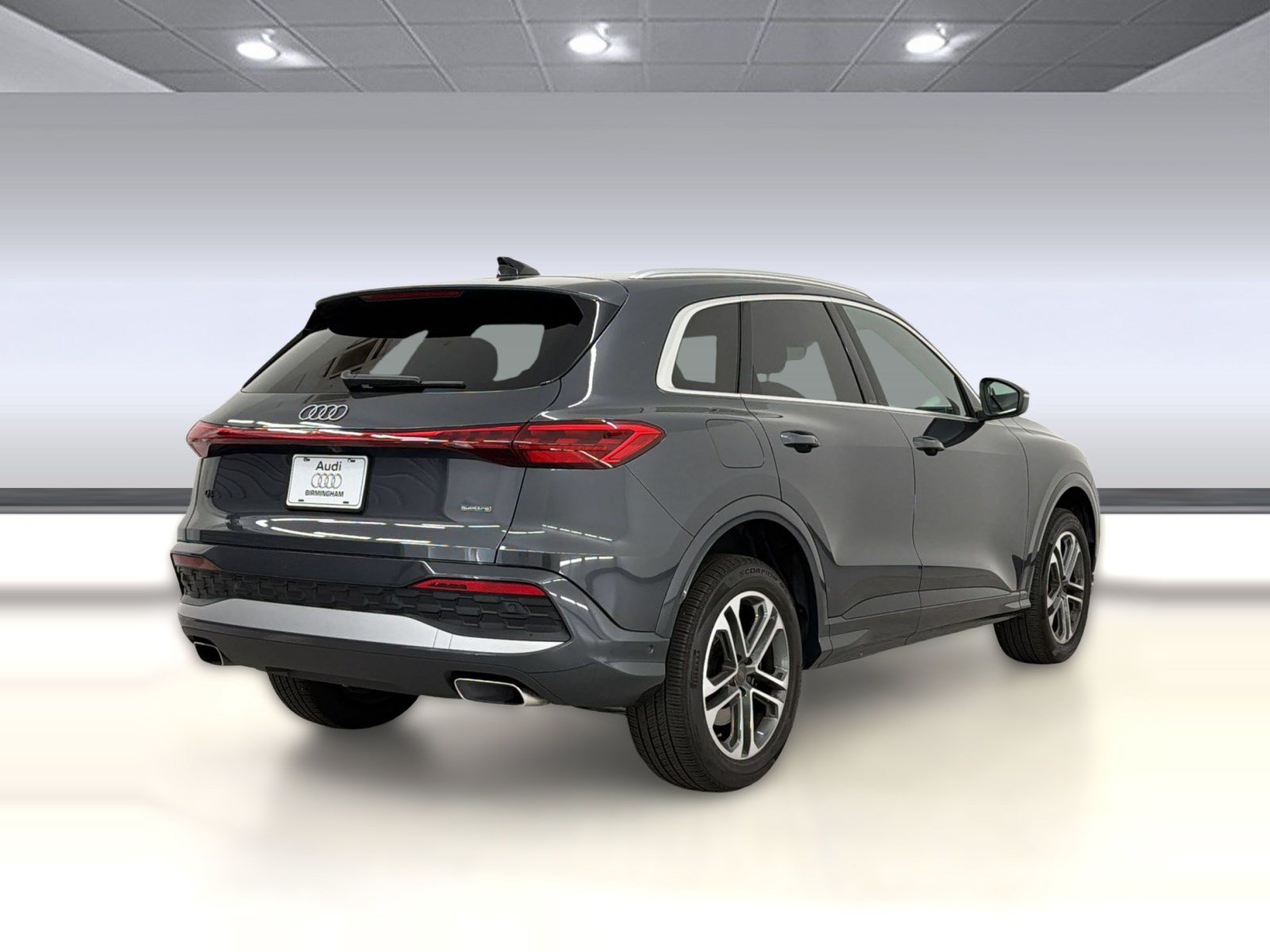 Used 2025 Audi Q5 Premium w/ Convenience Package AWD/4WD image 9