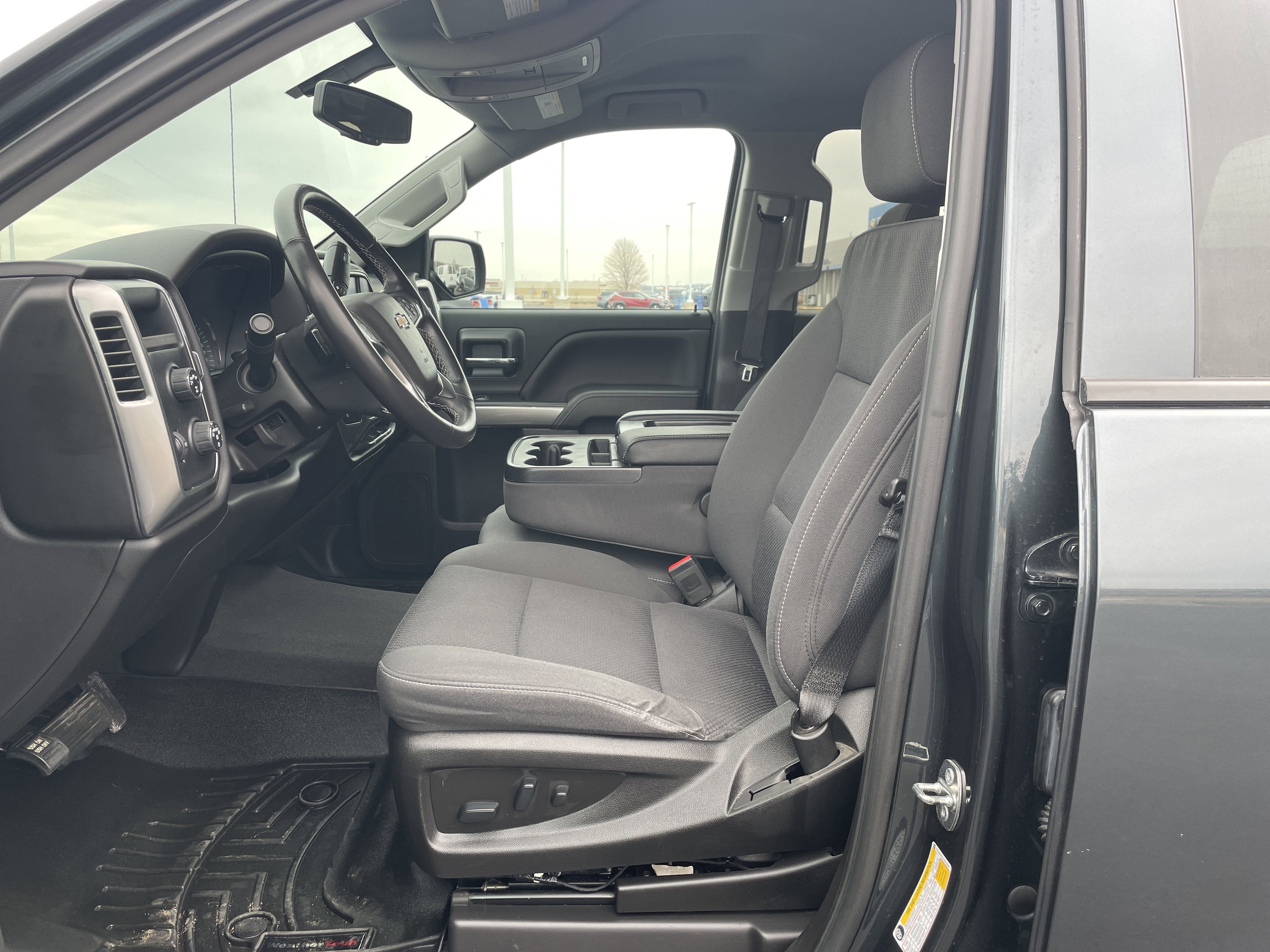 Used 2018 Chevrolet Silverado 1500 LT w/ All Star Edition image 16