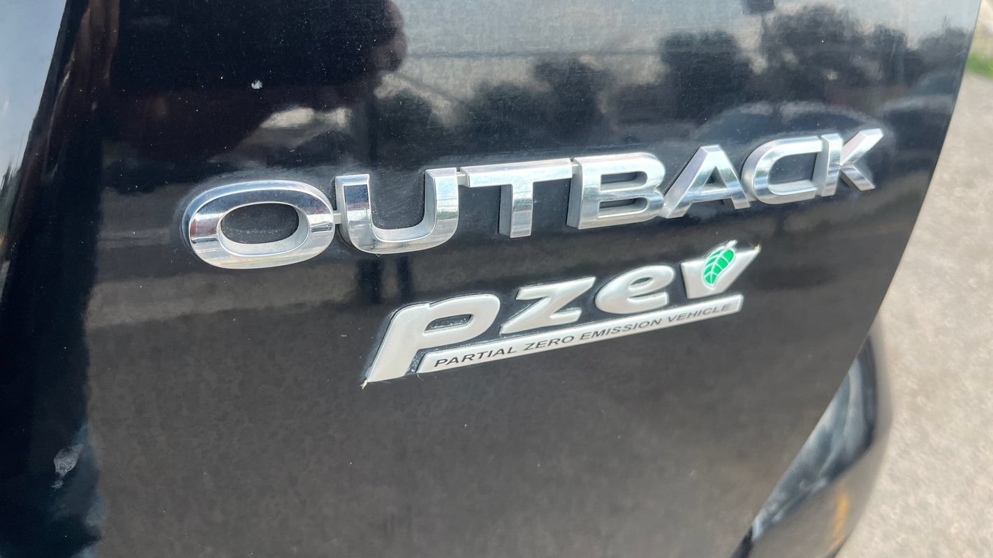 Used 2016 Subaru Outback 2.5i Premium AWD/4WD image 25