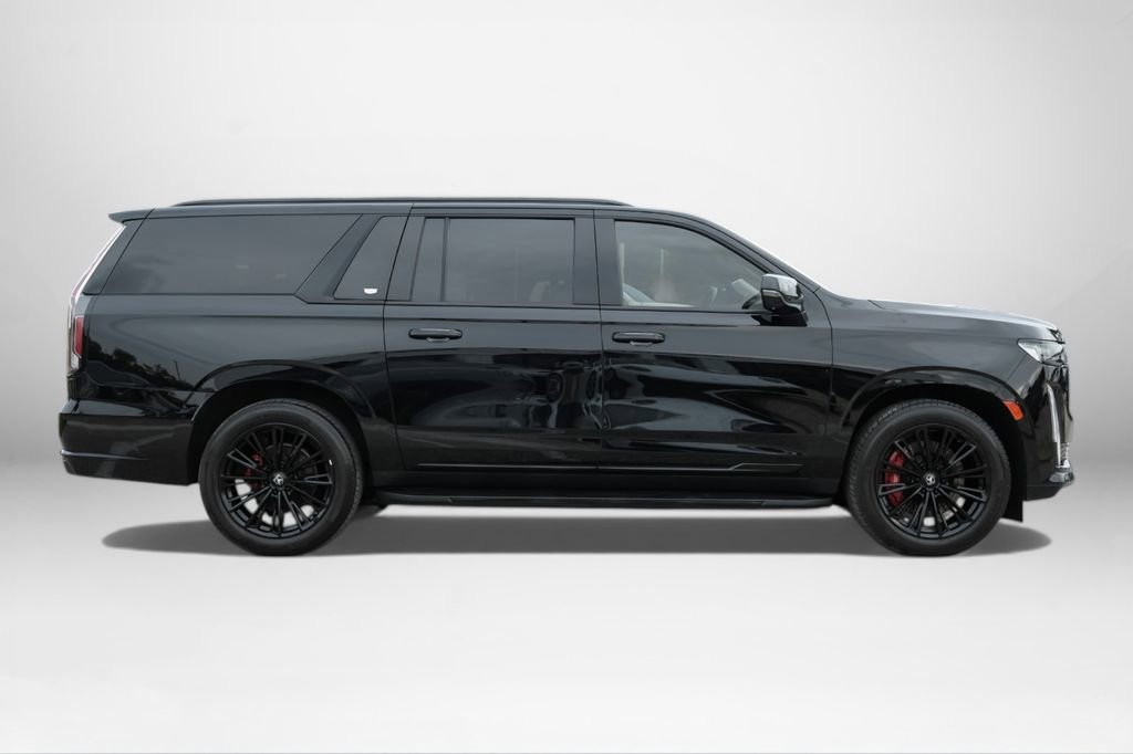 Used 2021 Cadillac Escalade ESV Sport Platinum AWD/4WD image 5