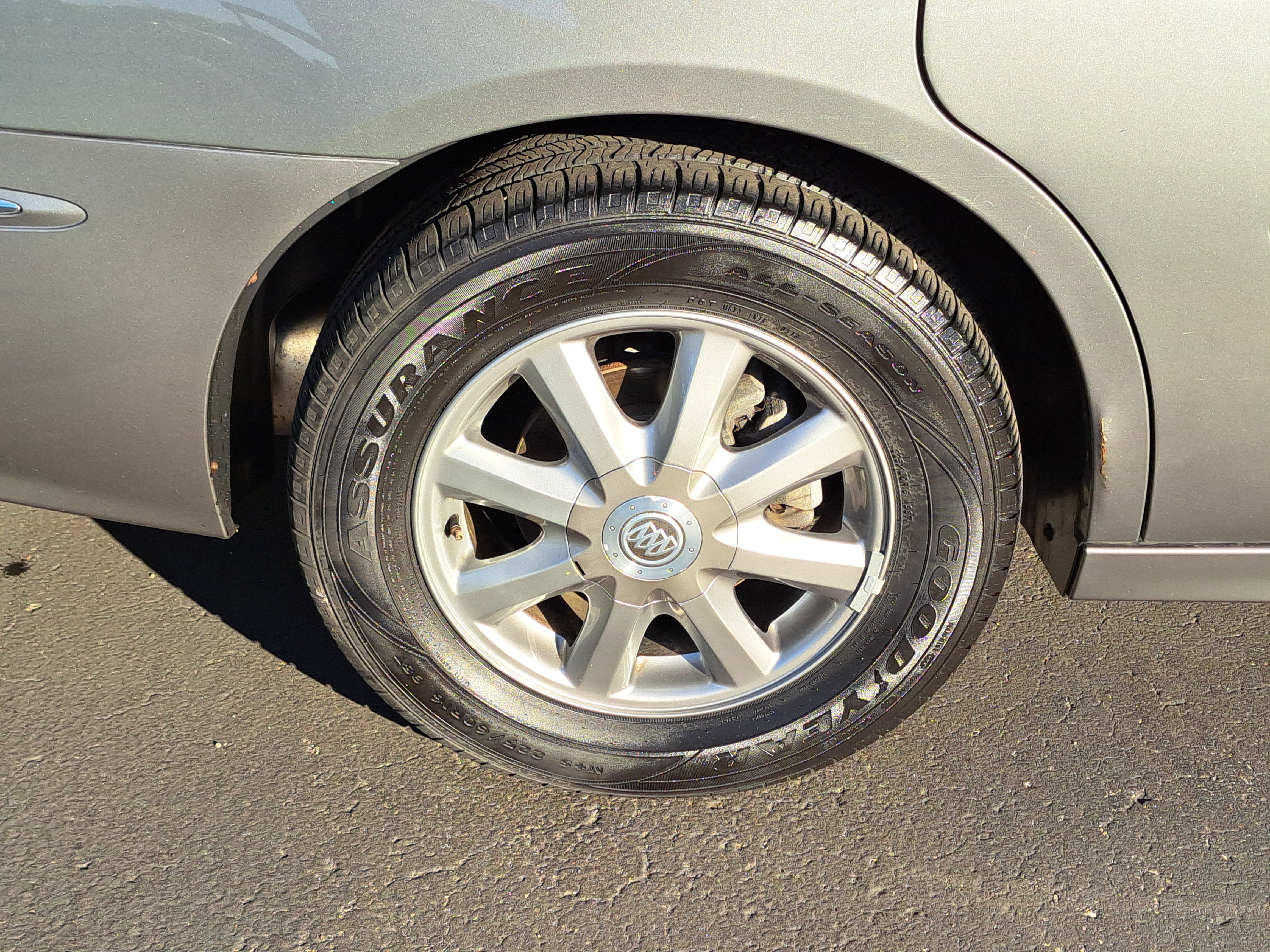 Used 2008 Buick LaCrosse CXL image 5