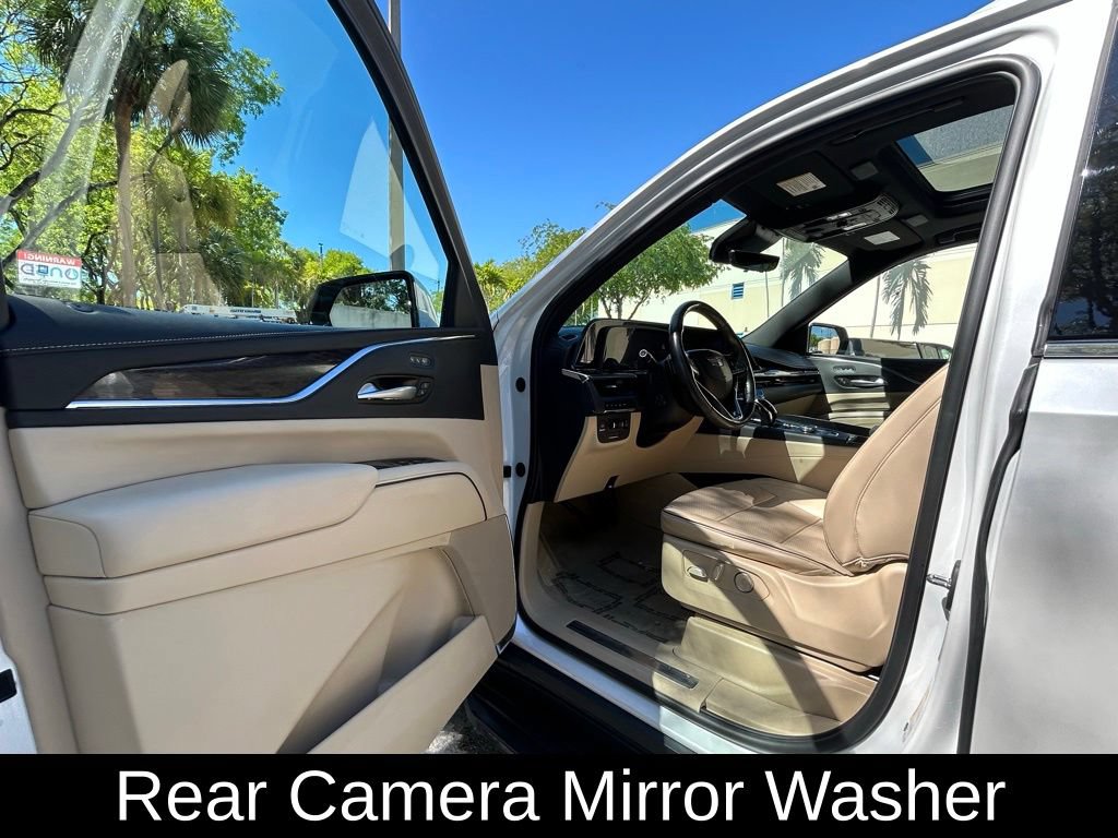 Used 2023 Cadillac Escalade Premium Luxury w/ Performance Package AWD/4WD image 16