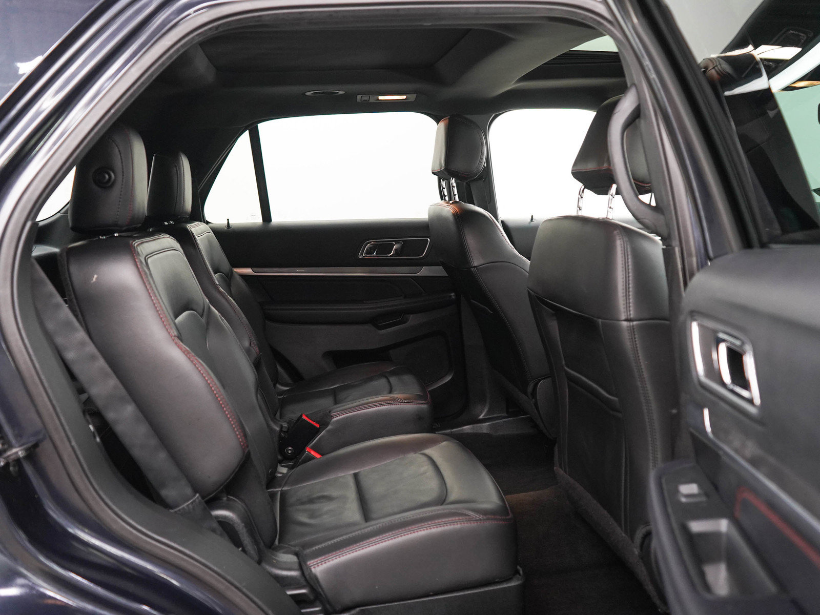 Used 2017 Ford Explorer Sport w/ Equipment Group 401A AWD/4WD image 12