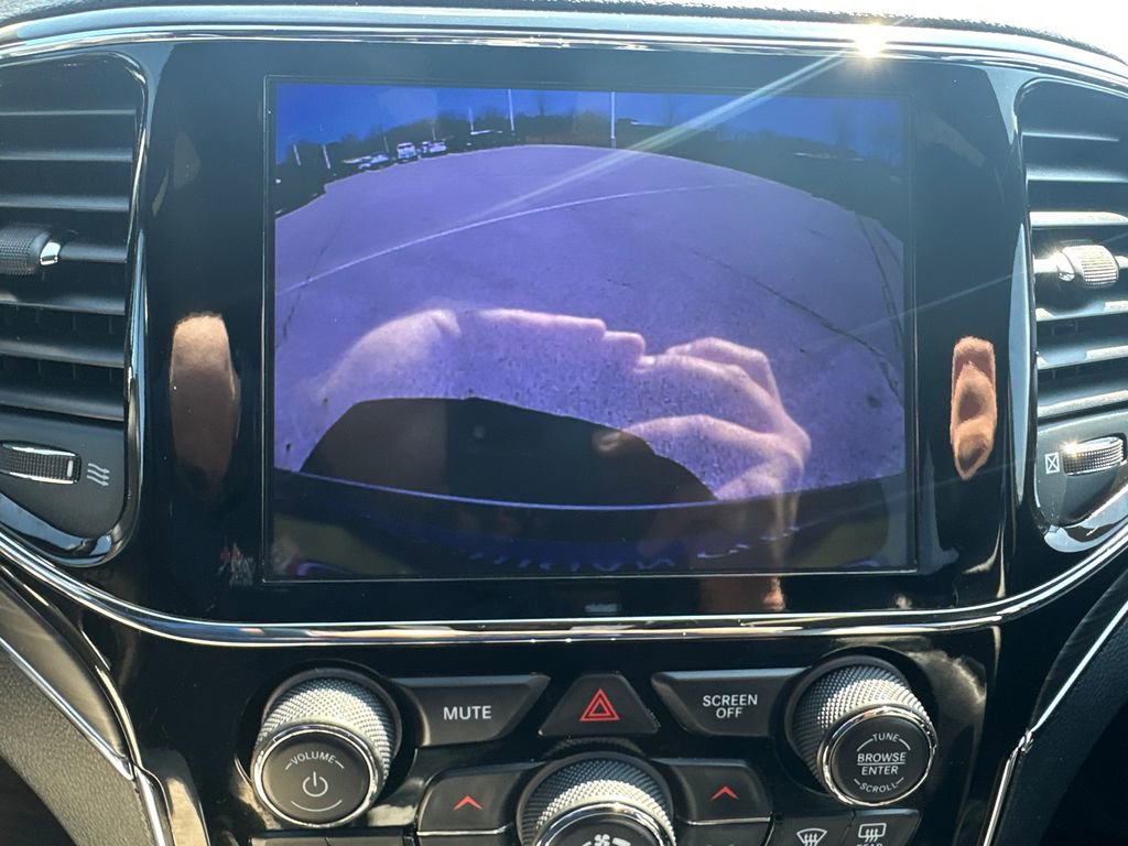 Used 2019 Jeep Grand Cherokee Limited image 4