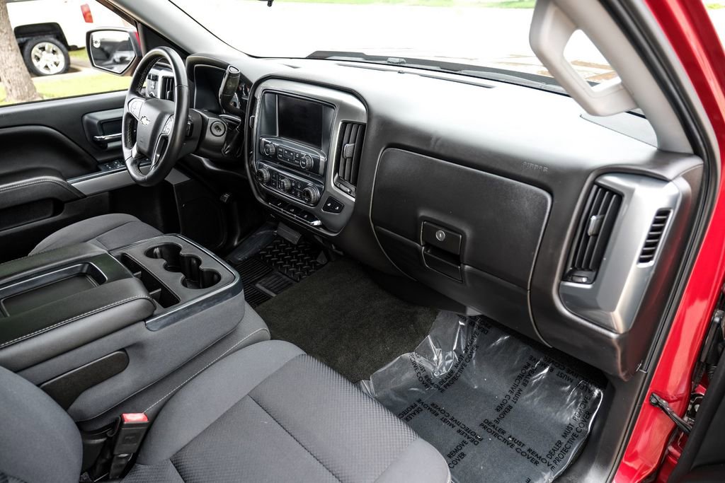 Used 2018 Chevrolet Silverado 1500 LT w/ All Star Edition AWD/4WD image 9
