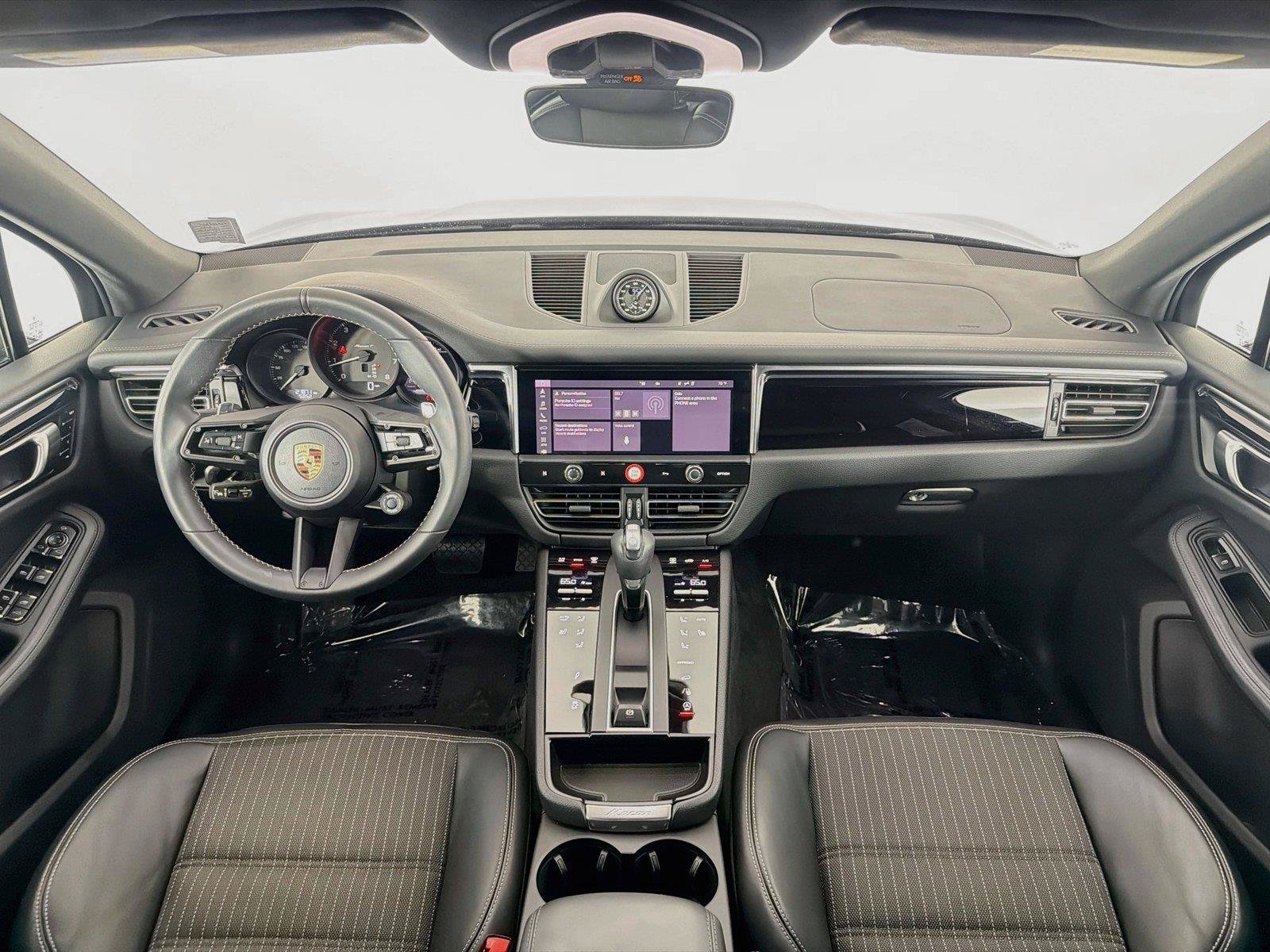 Used 2024 Porsche Macan Turbo AWD/4WD image 15