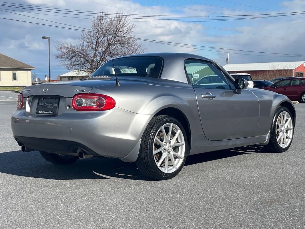 Used 2009 MAZDA MX-5 Miata Touring image 8