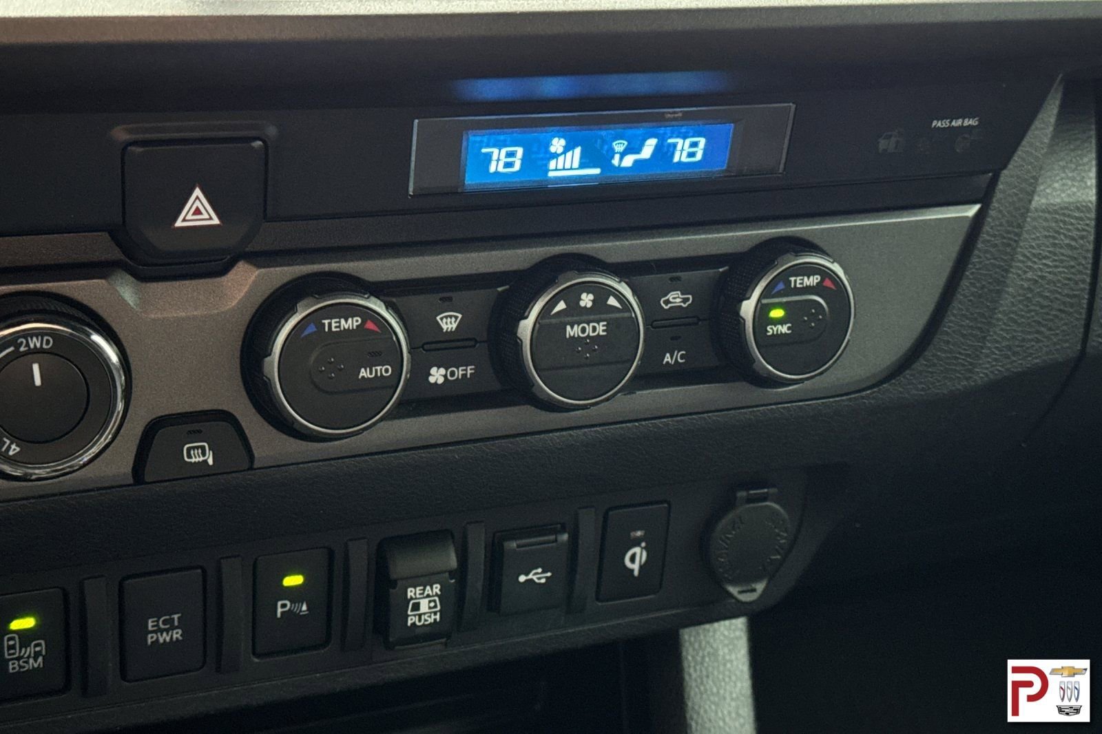 Used 2021 Toyota Tacoma TRD Off-Road w/ Technology Package image 26