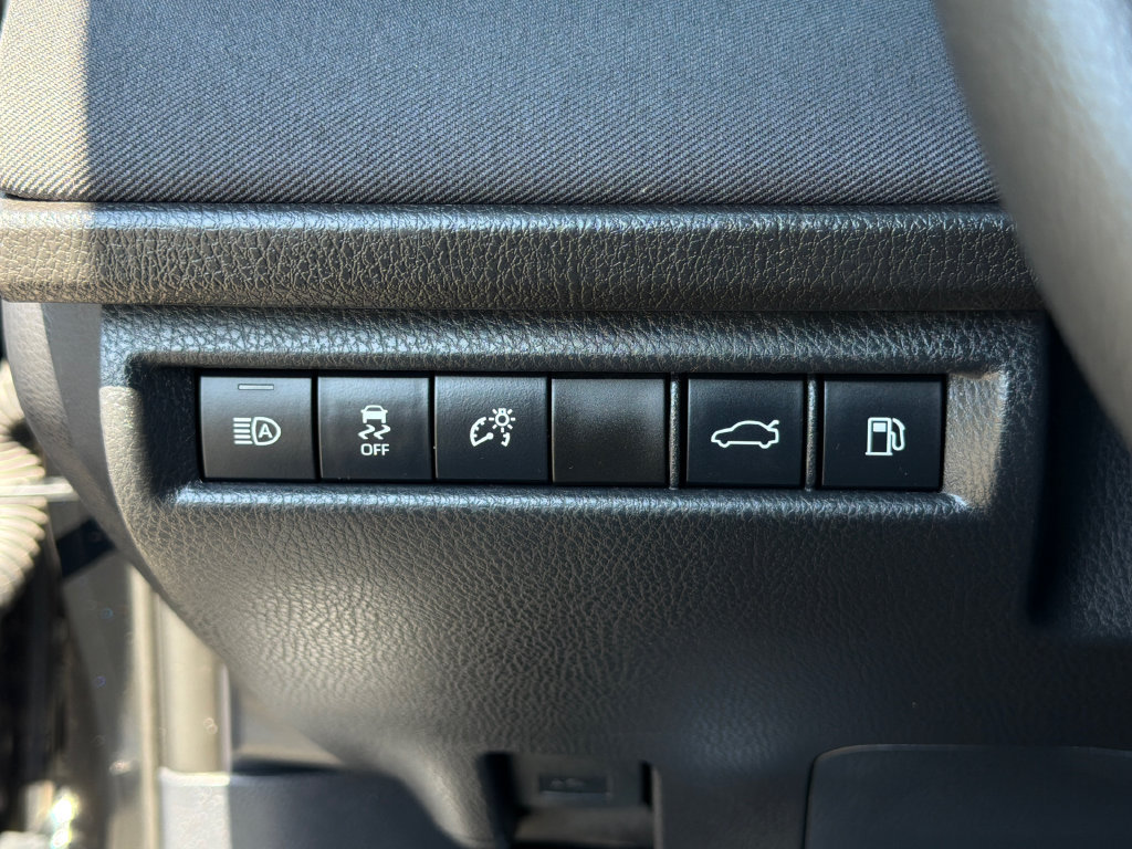 Used 2026 Toyota Camry LE FWD image 21