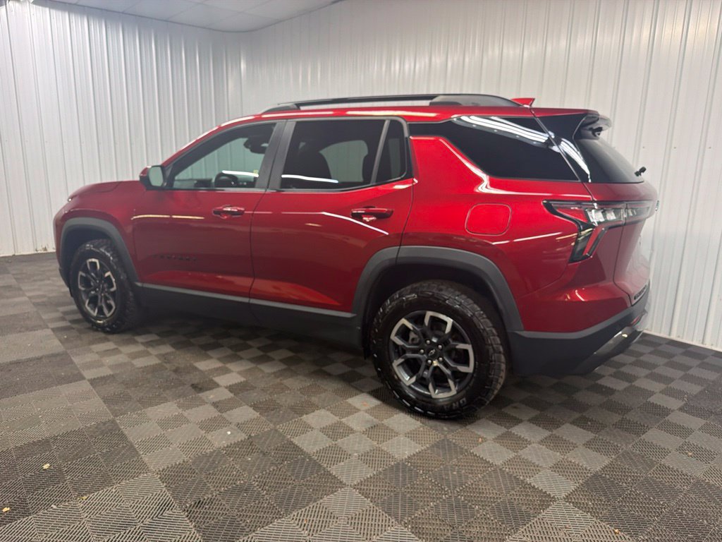 Used 2025 Chevrolet Equinox ACTIV w/ Safety and Technology Package AWD/4WD image 9