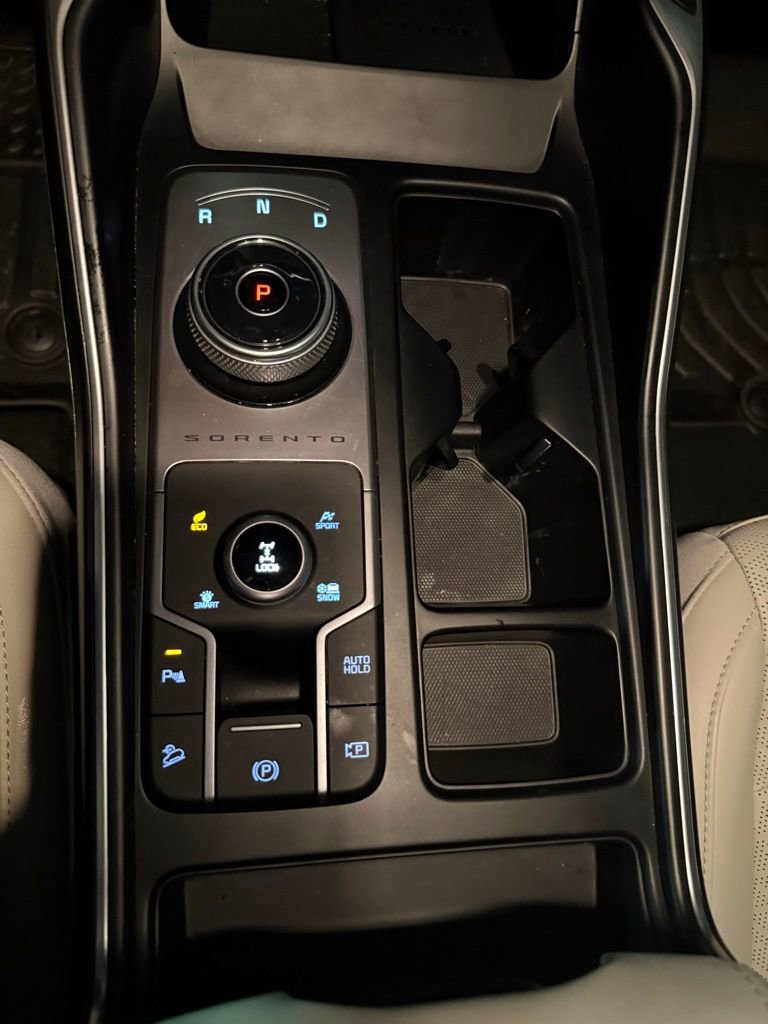 Certified 2024 Kia Sorento EX image 15