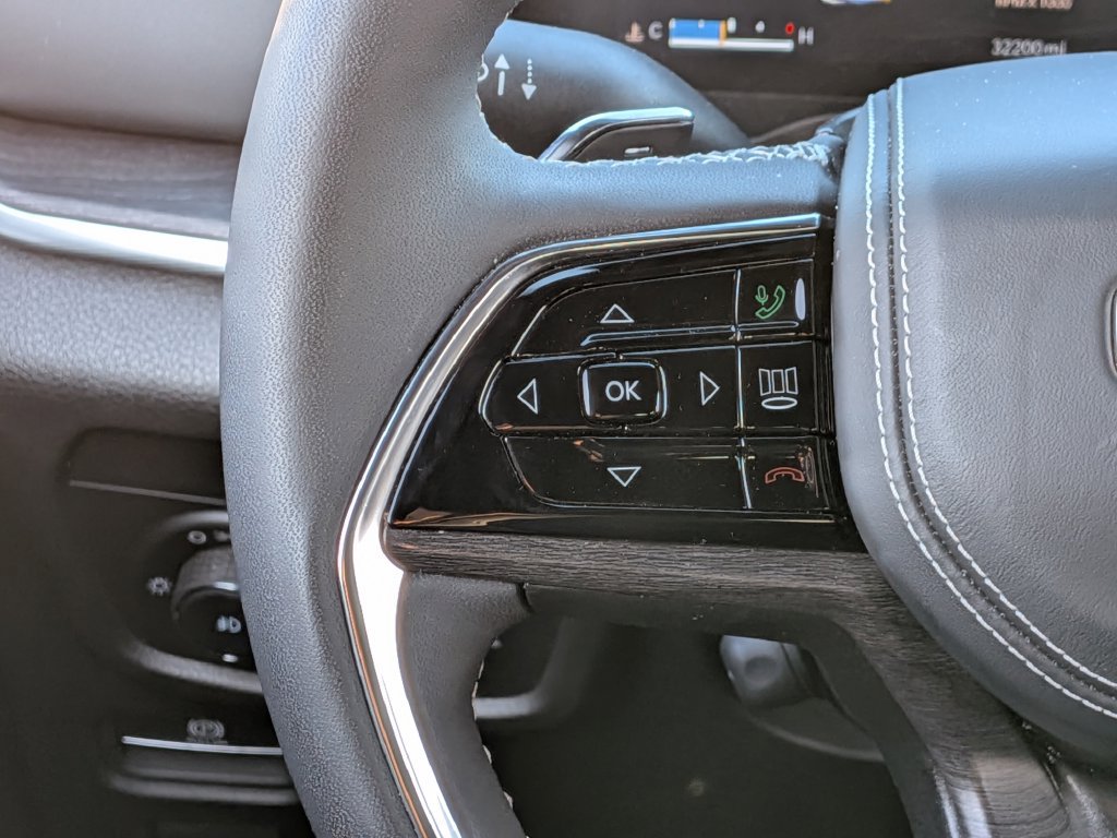 Certified 2023 Jeep Grand Cherokee Overland AWD/4WD image 33