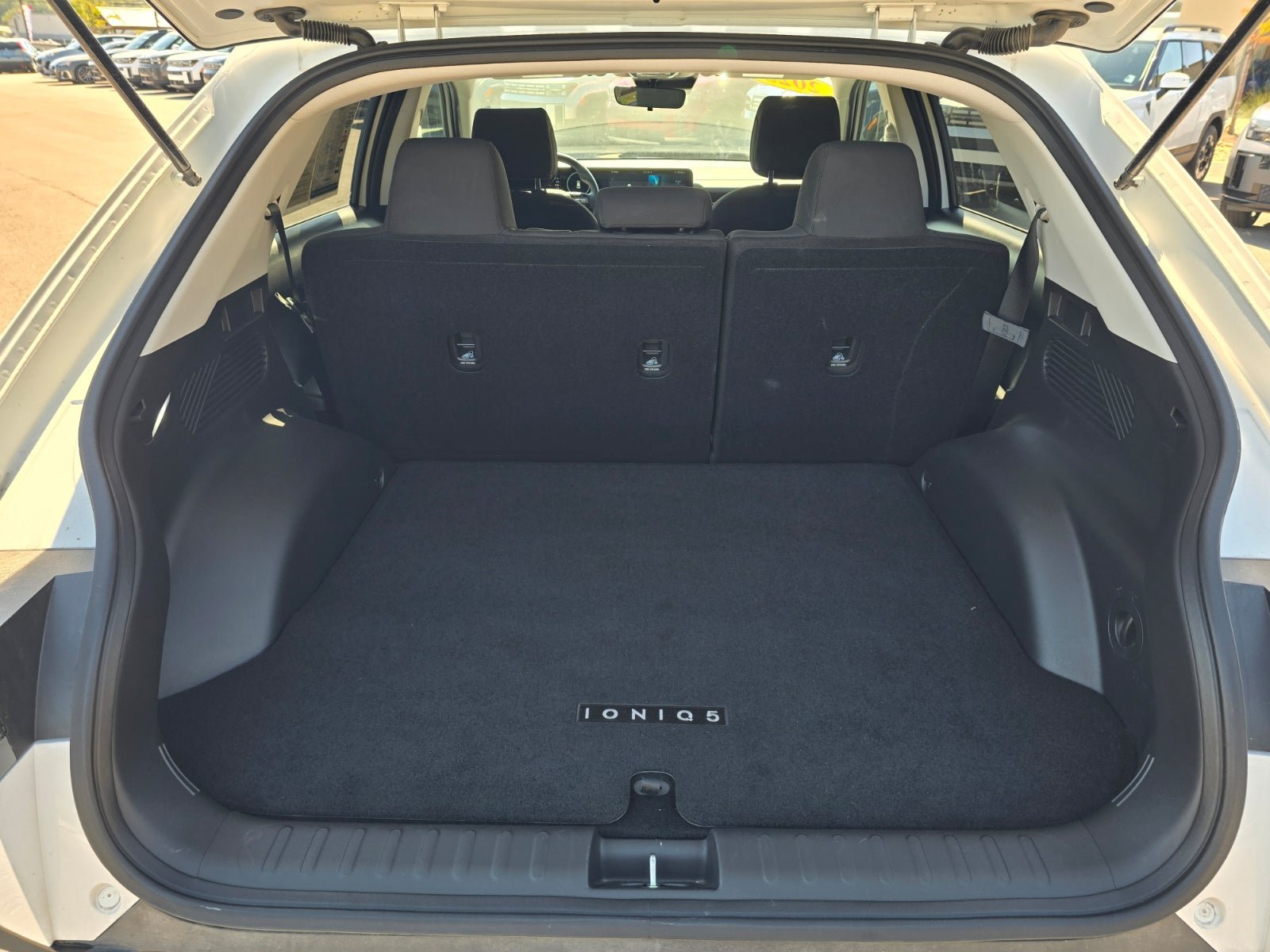 Used 2025 Hyundai Ioniq 5 SE RWD image 25
