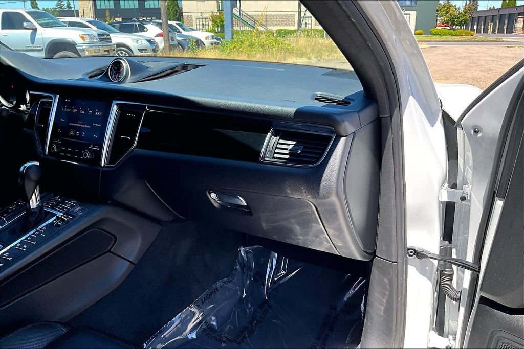 Used 2018 Porsche Macan S AWD/4WD image 18