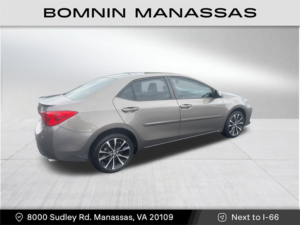 Used 2018 Toyota Corolla SE w/ Carpet Mat Package (TMS) FWD image 3
