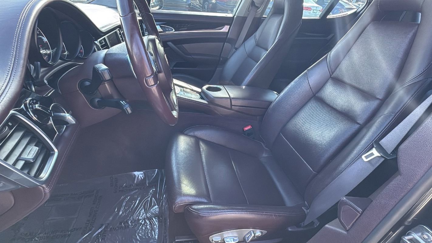 Used 2015 Porsche Panamera 4 image 10