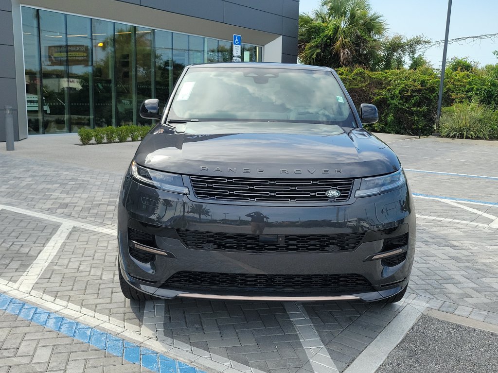 New 2026 Land Rover Range Rover Sport Dynamic SE AWD/4WD image 8