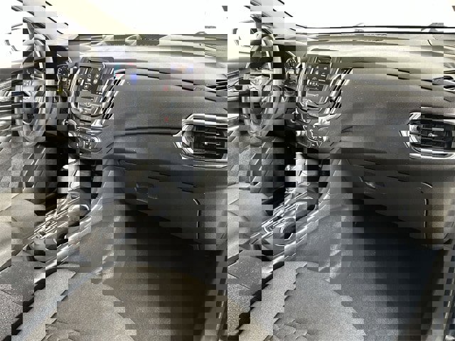 Used 2020 Chevrolet Equinox LT image 30