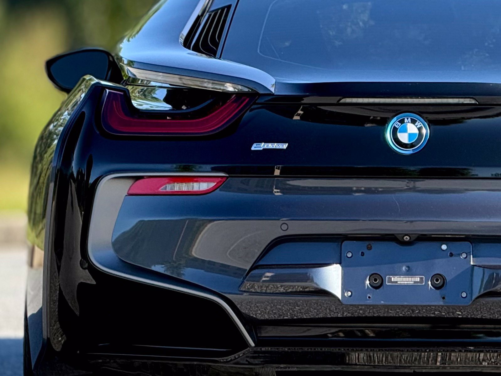 Used 2017 BMW i8 AWD/4WD image 16