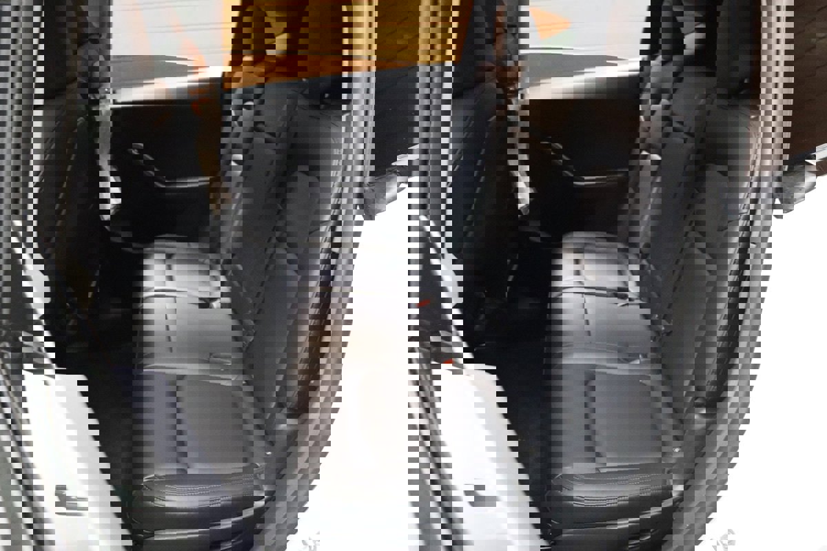 Used 2023 Tesla Model Y Long Range image 35