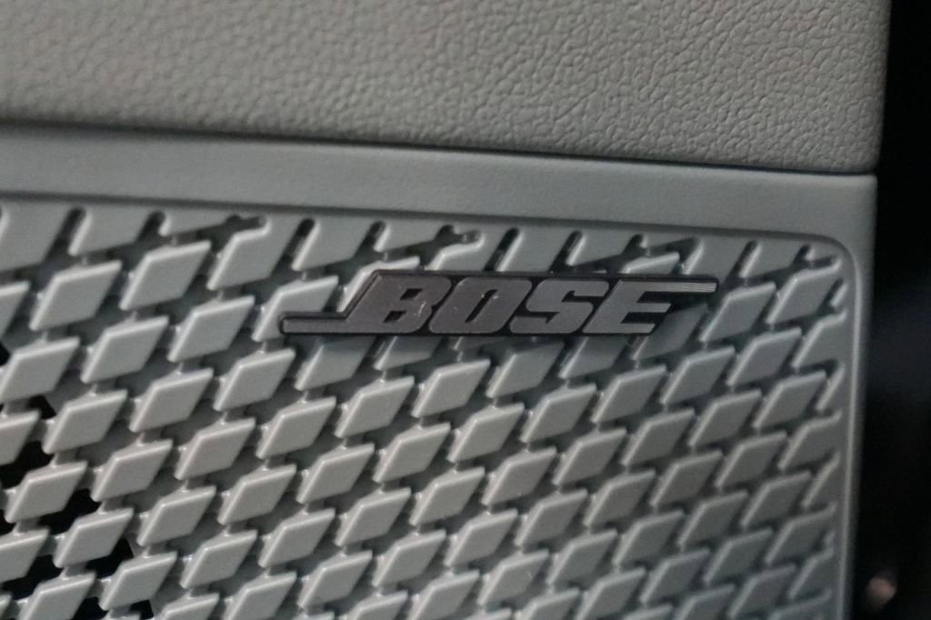 New 2025 Hyundai Elantra Limited image 28