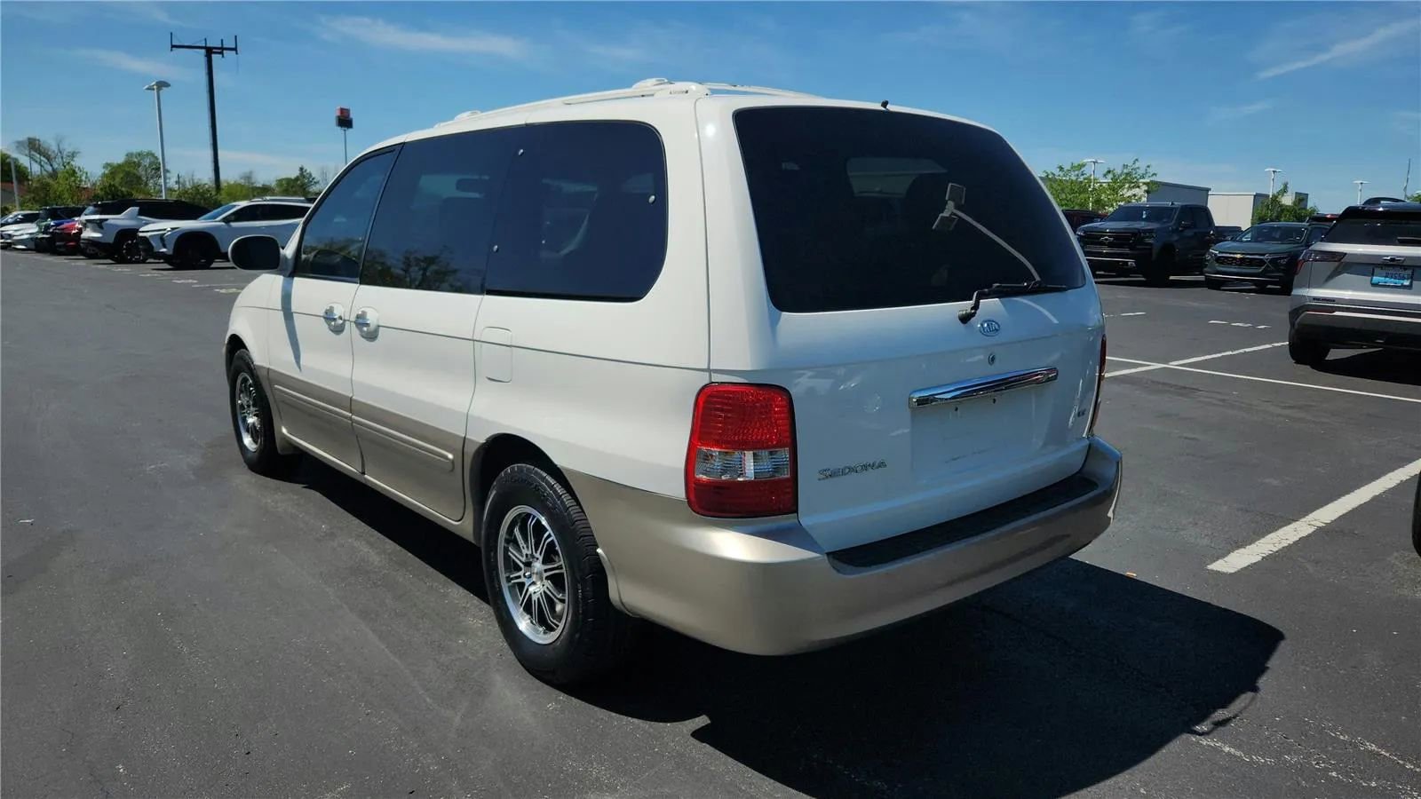 Used 2005 Kia Sedona EX FWD image 4