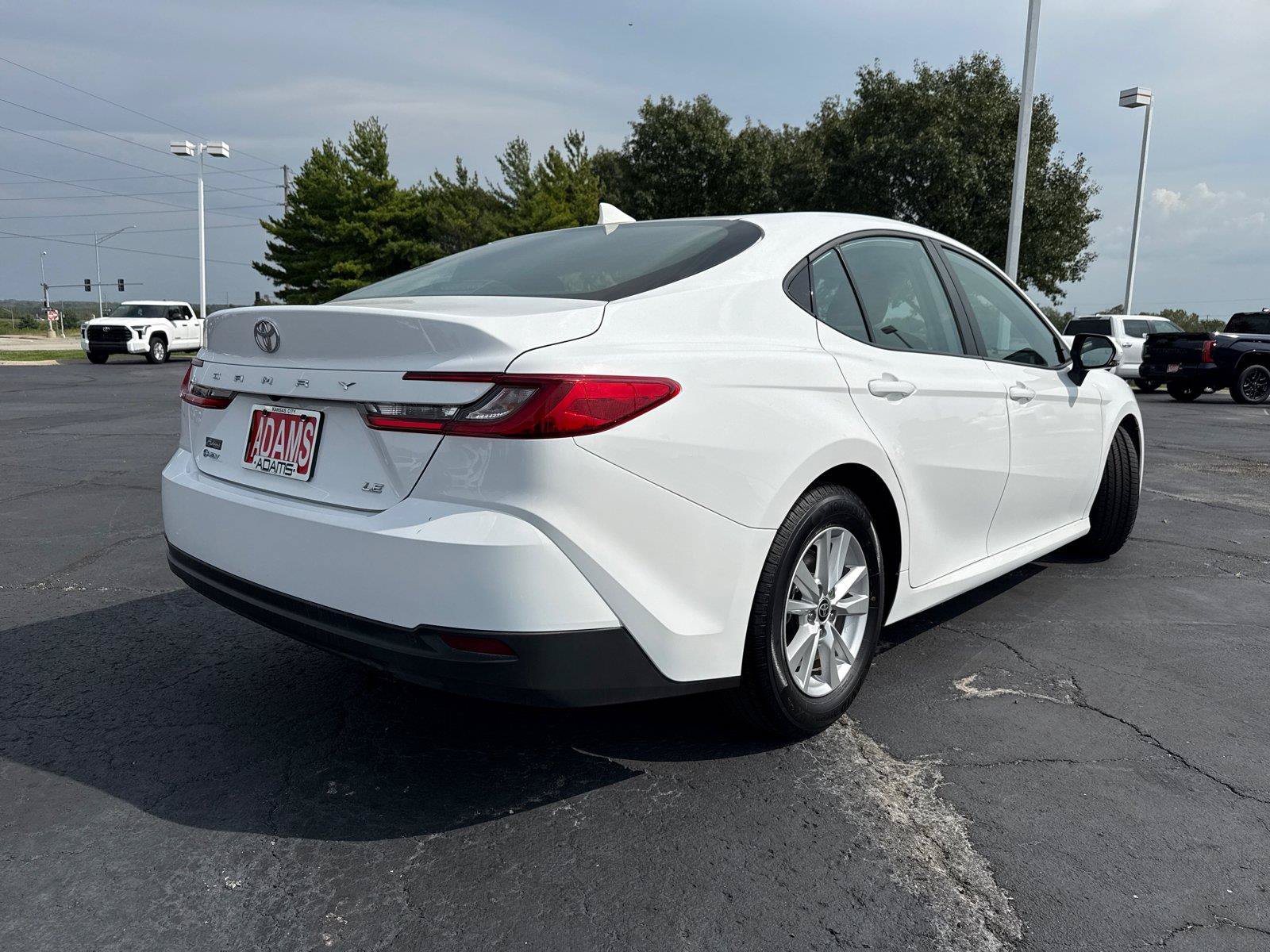 Used 2025 Toyota Camry LE FWD image 9