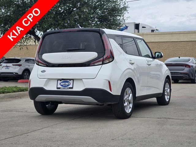 Certified 2025 Kia Soul LX w/ LX Technology Package FWD image 8