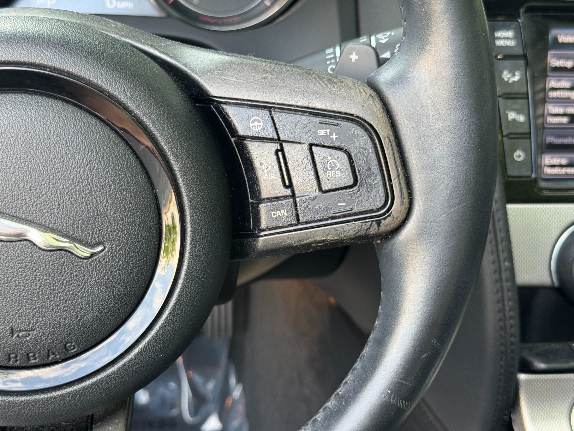 Used 2014 Jaguar F-TYPE Convertible RWD image 40