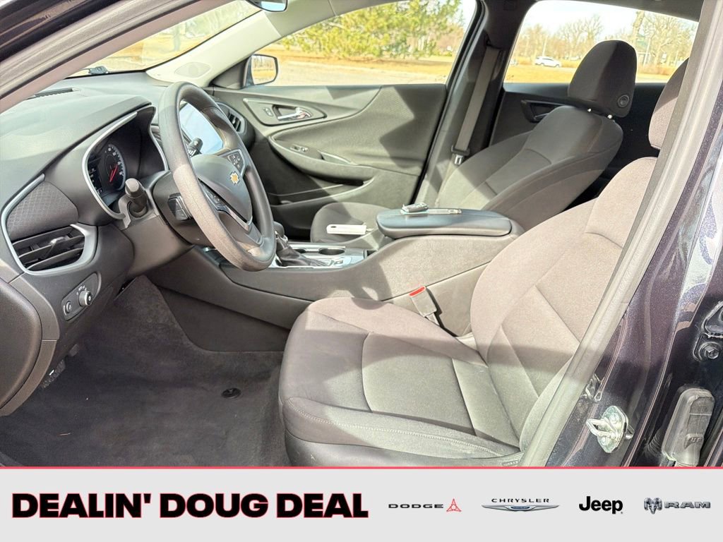 Used 2023 Chevrolet Malibu LT image 9