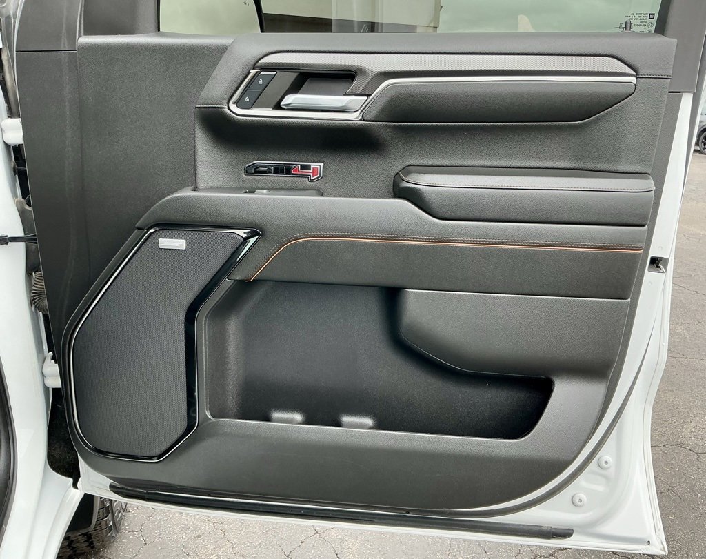 Used 2024 GMC Sierra 1500 AT4 w/ Technology Package image 23