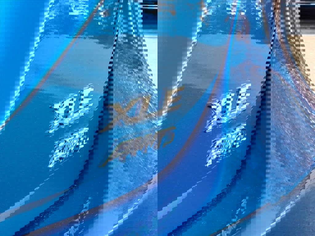 Used 2020 Toyota Camry XLE image 4