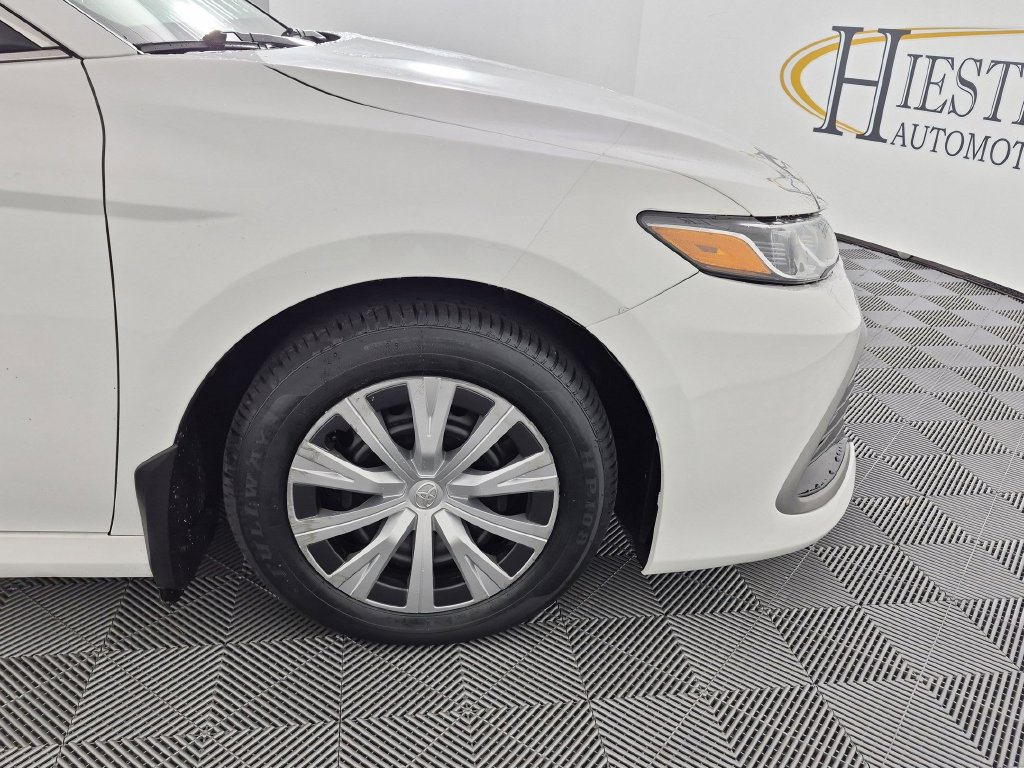 Used 2023 Toyota Camry LE FWD image 11