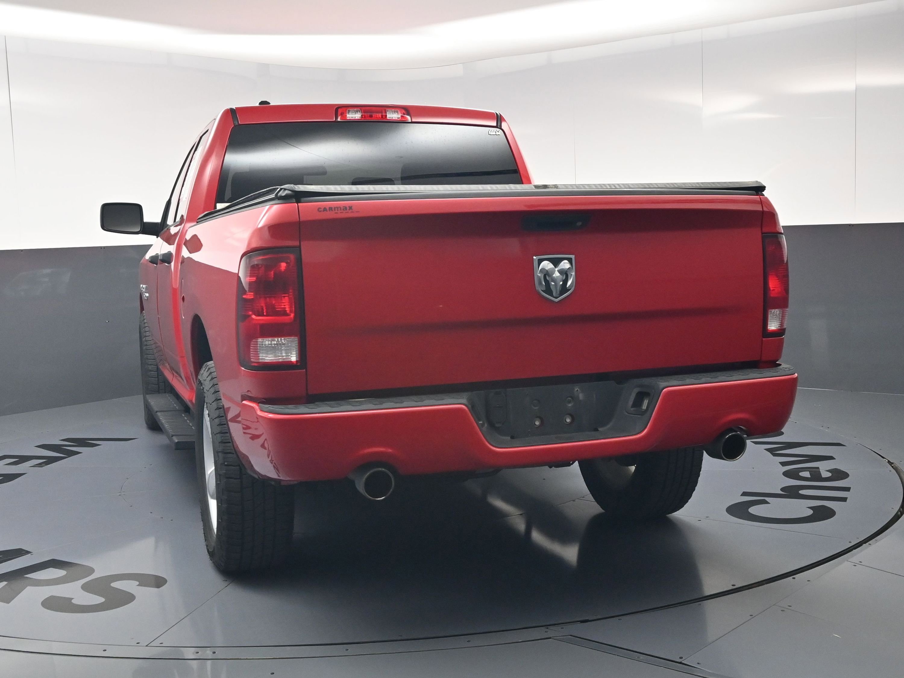 Used 2015 RAM 1500 Express RWD image 8