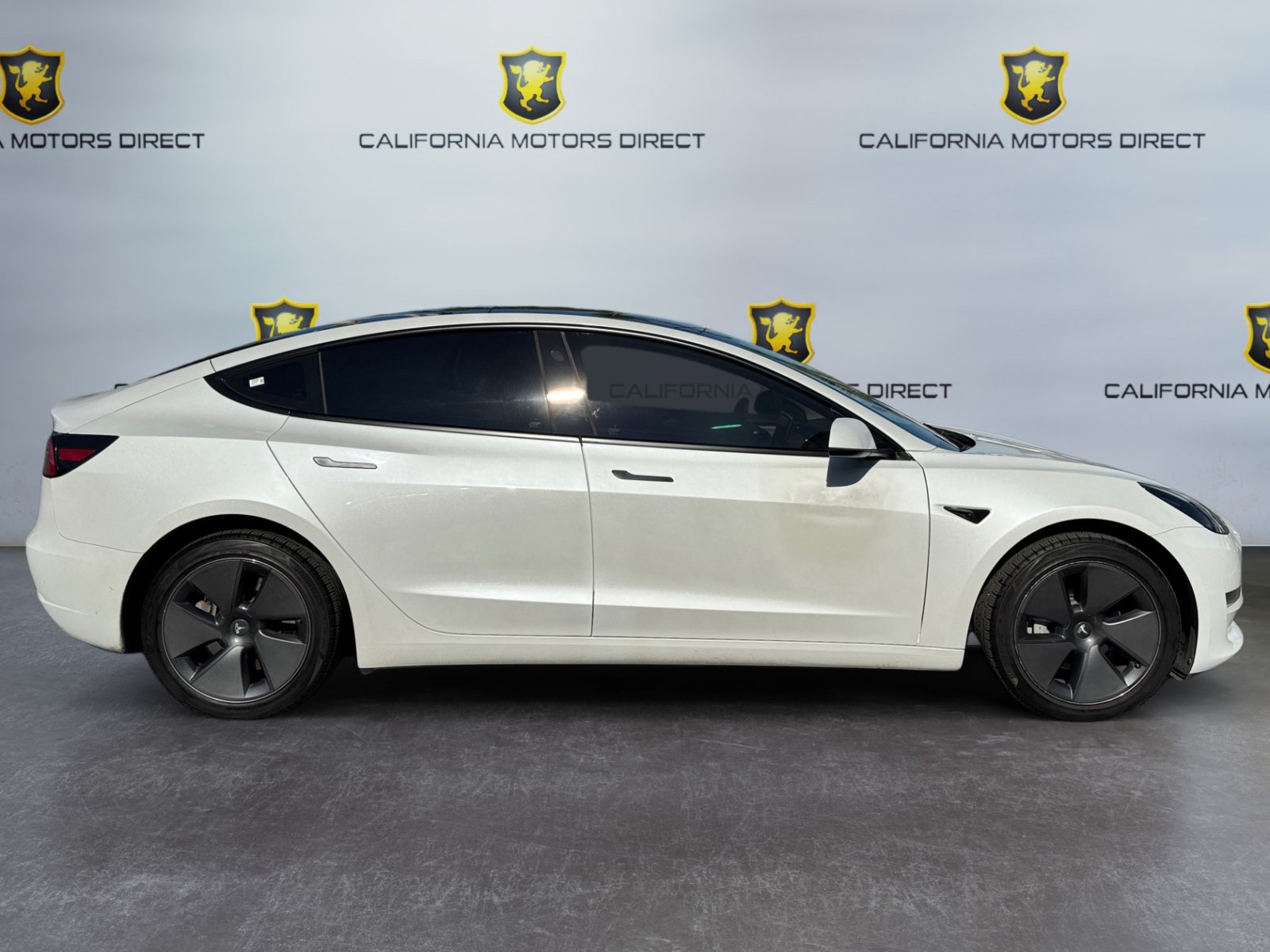 Used 2023 Tesla Model 3 Standard Range RWD image 6