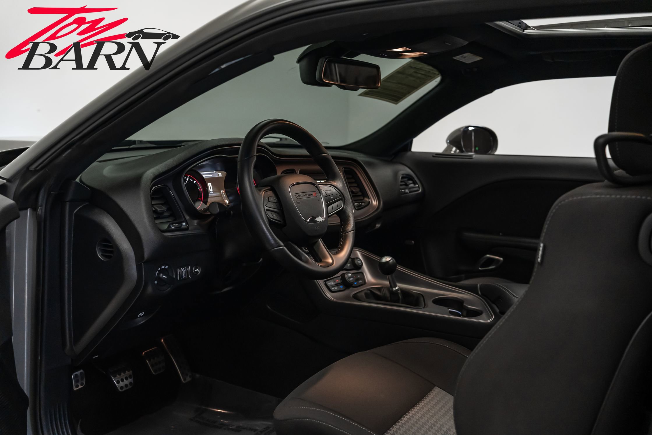 Used 2023 Dodge Challenger R/T w/ Blacktop Package image 40