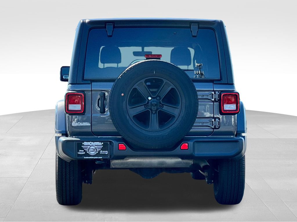 Used 2022 Jeep Wrangler Unlimited Sahara AWD/4WD image 6