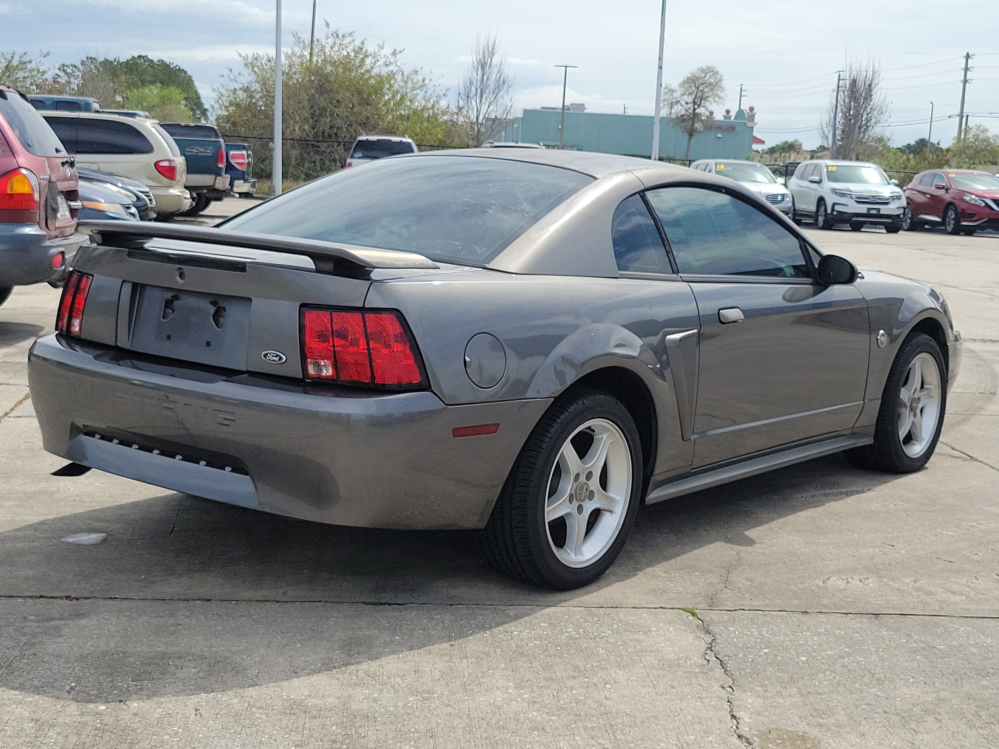 Used 2004 Ford Mustang Premium RWD image 4