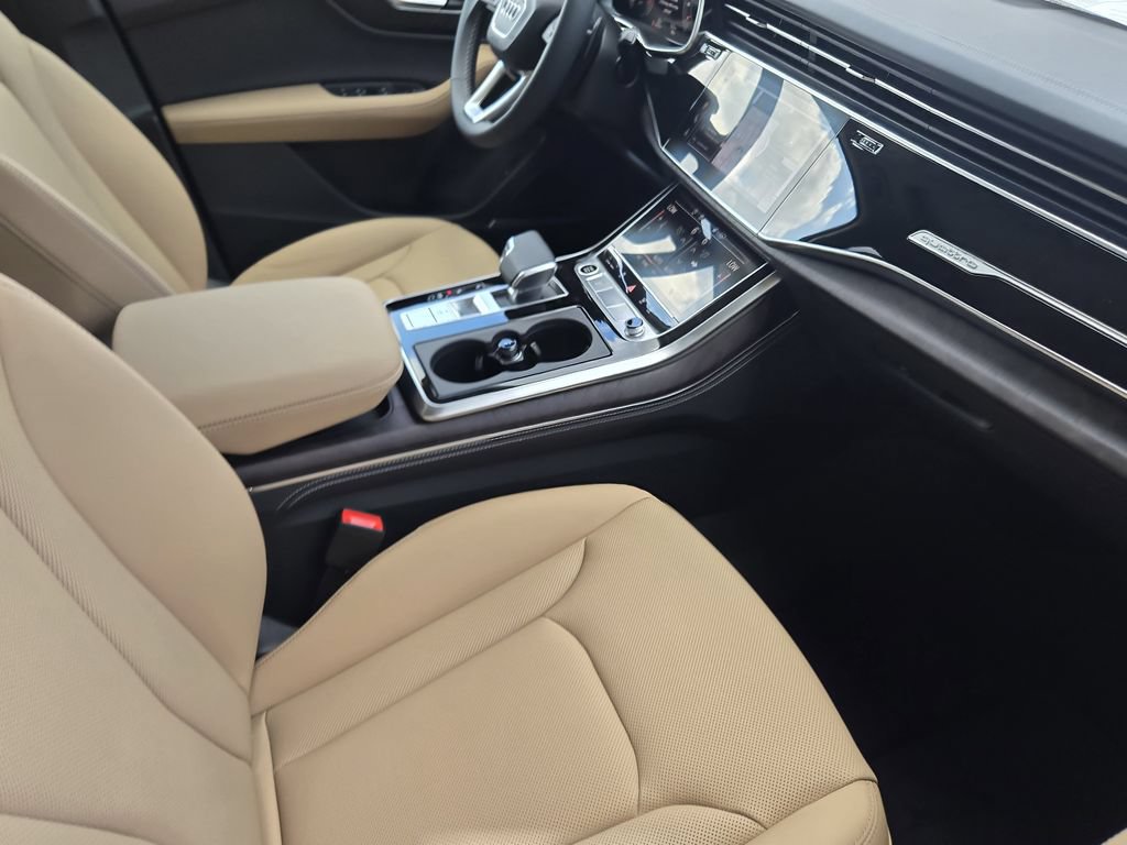 Used 2026 Audi Q7 3.0T Premium Plus AWD/4WD image 18