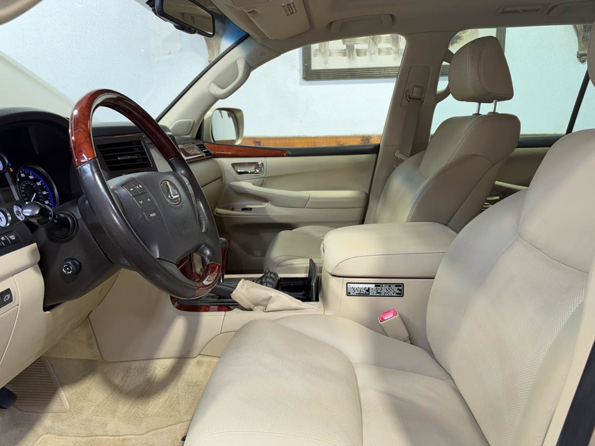 Used 2008 Lexus LX 570 4WD image 16
