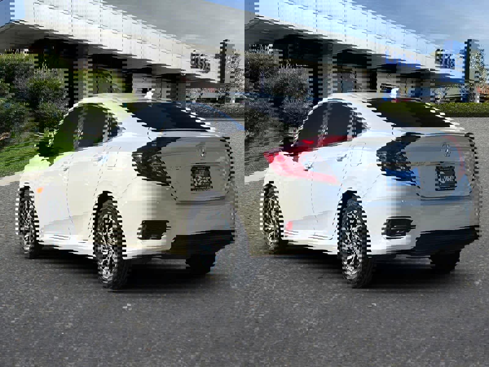 Used 2018 Honda Civic EX image 6